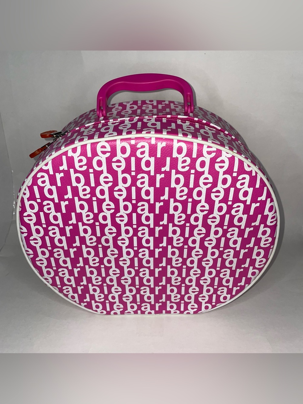 2003 Mattel BARBIE Pink Round Vinyl Zipper Carrying Storage Travel Doll Case 12"
